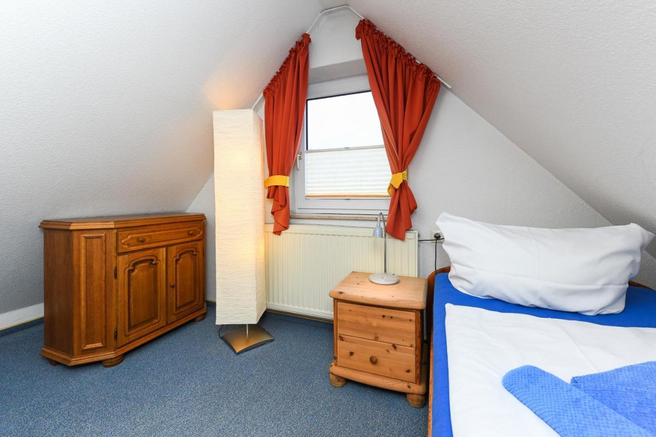 Ferienwohnung Juist Inselhaus Am Deich ノイハルリンガージール エクステリア 写真