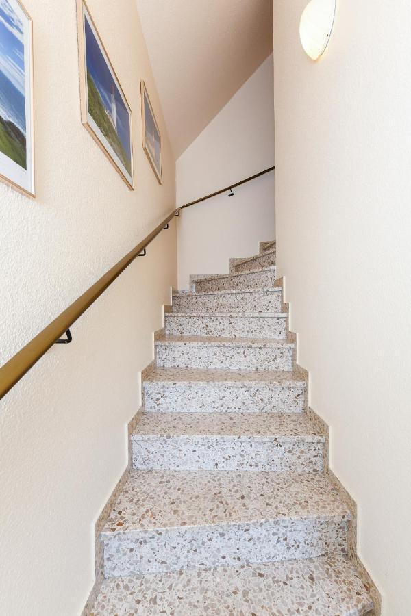 Ferienwohnung Juist Inselhaus Am Deich ノイハルリンガージール エクステリア 写真
